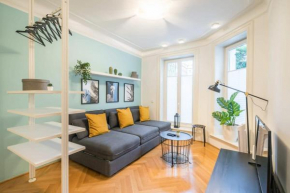 Modern Apartment Near Außenalster